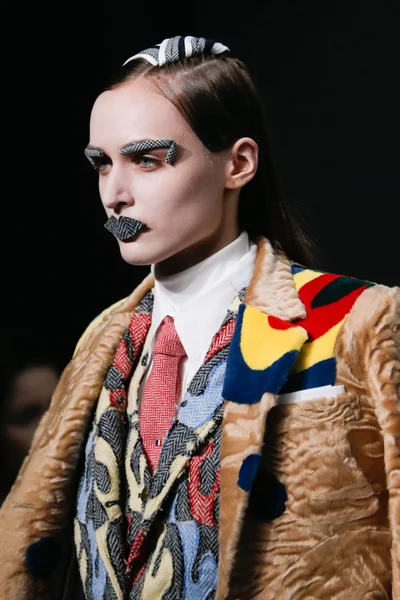 Look 183